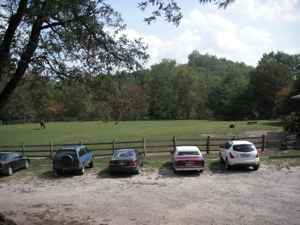 Arrowmont Stables & Cabins Cullowhee المظهر الخارجي الصورة
