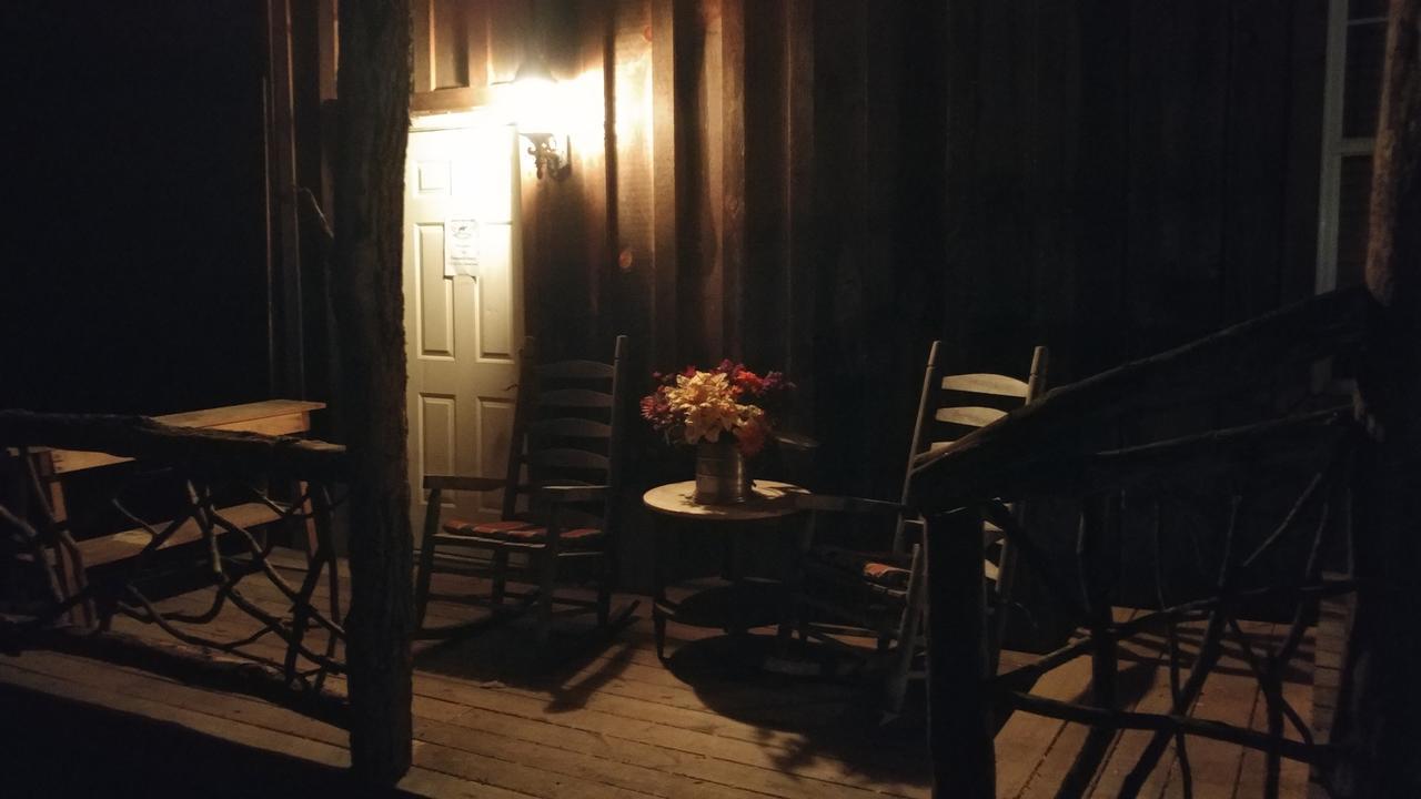 Arrowmont Stables & Cabins Cullowhee المظهر الخارجي الصورة